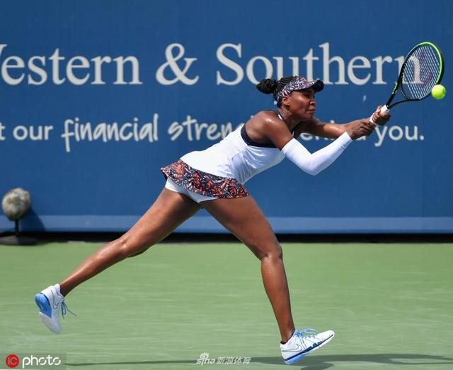 venus bertens (4)